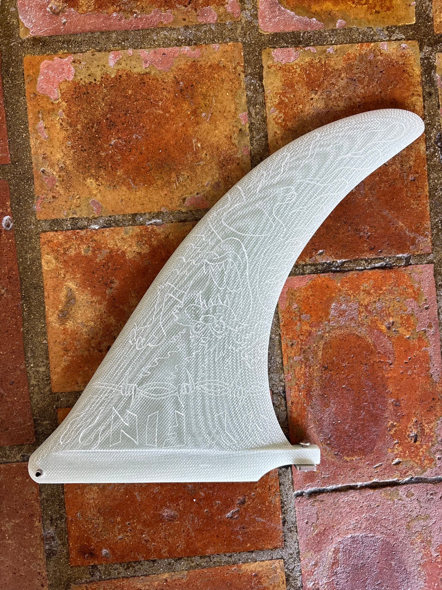 SINGLE FIN 2 - TAZ